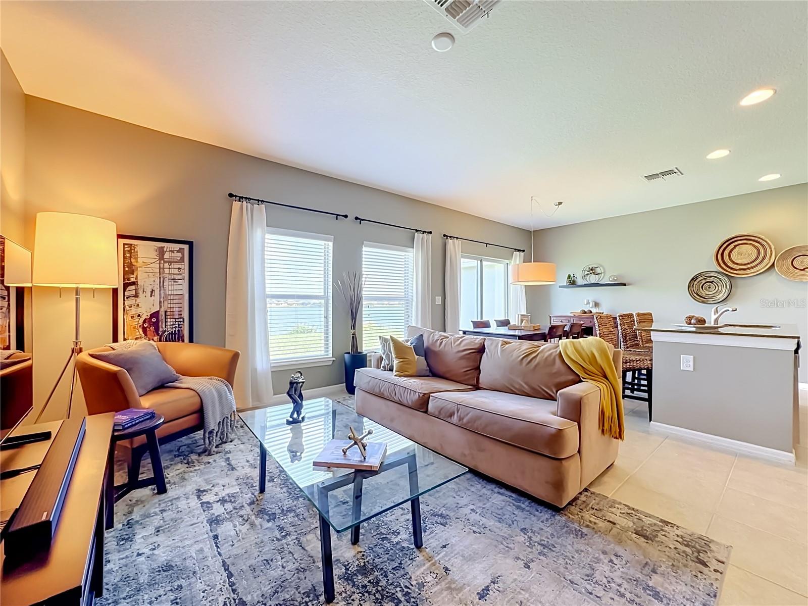 8608 Turnstone Shore Ln Property Photo 8