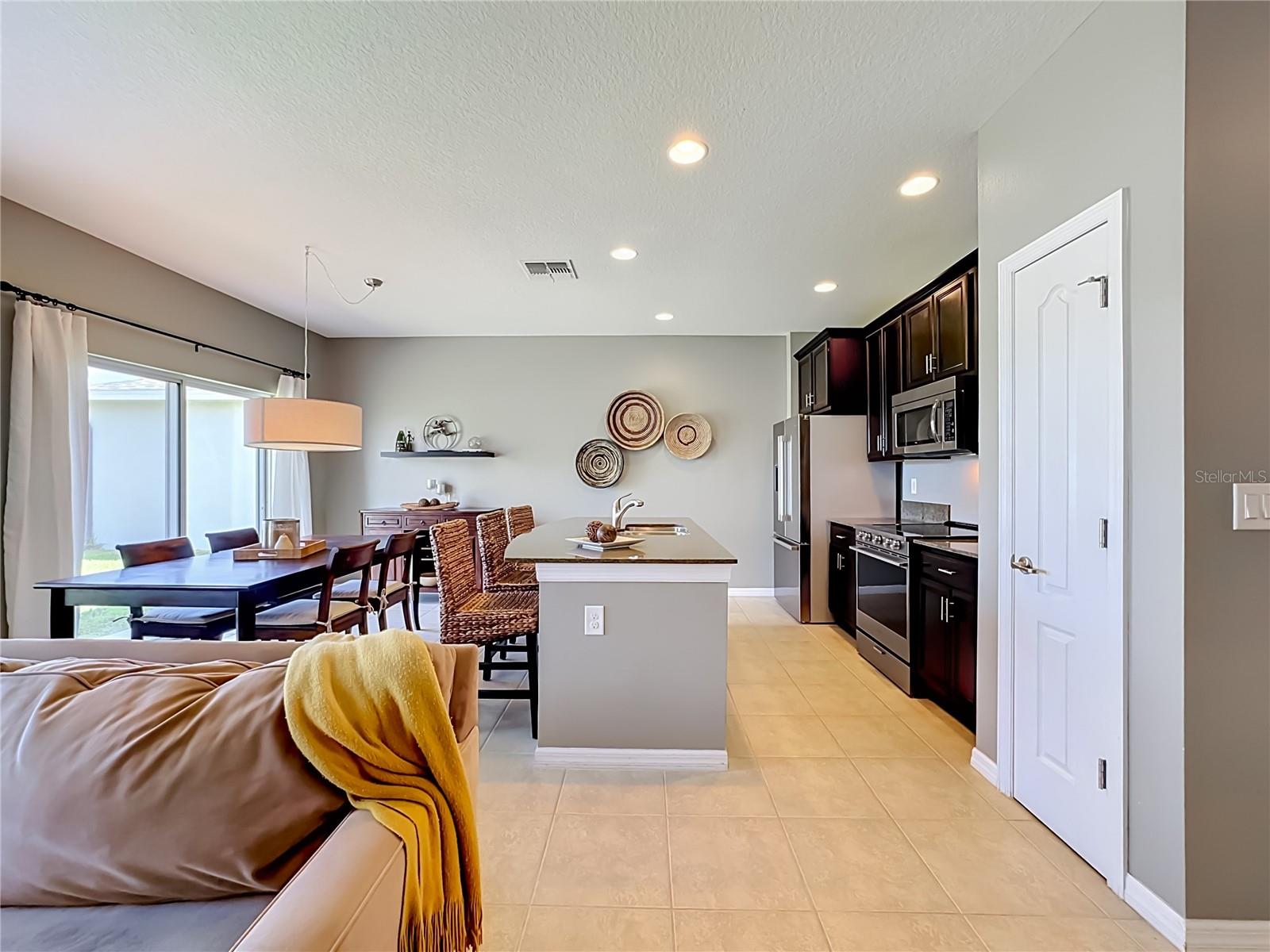 8608 Turnstone Shore Ln Property Photo 13