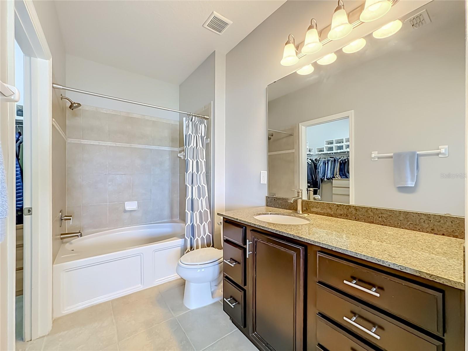8608 Turnstone Shore Ln Property Photo 26