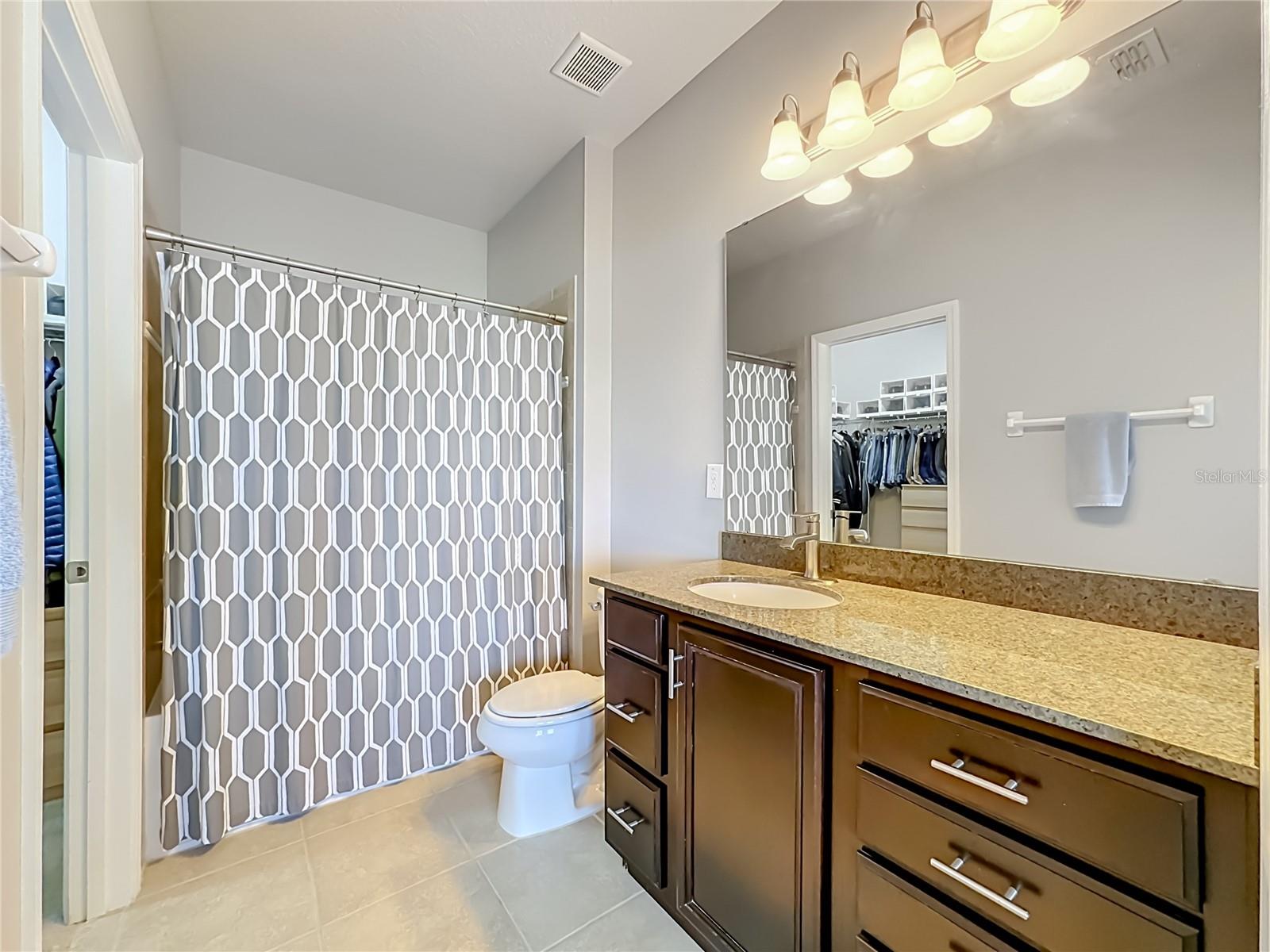 8608 Turnstone Shore Ln Property Photo 27