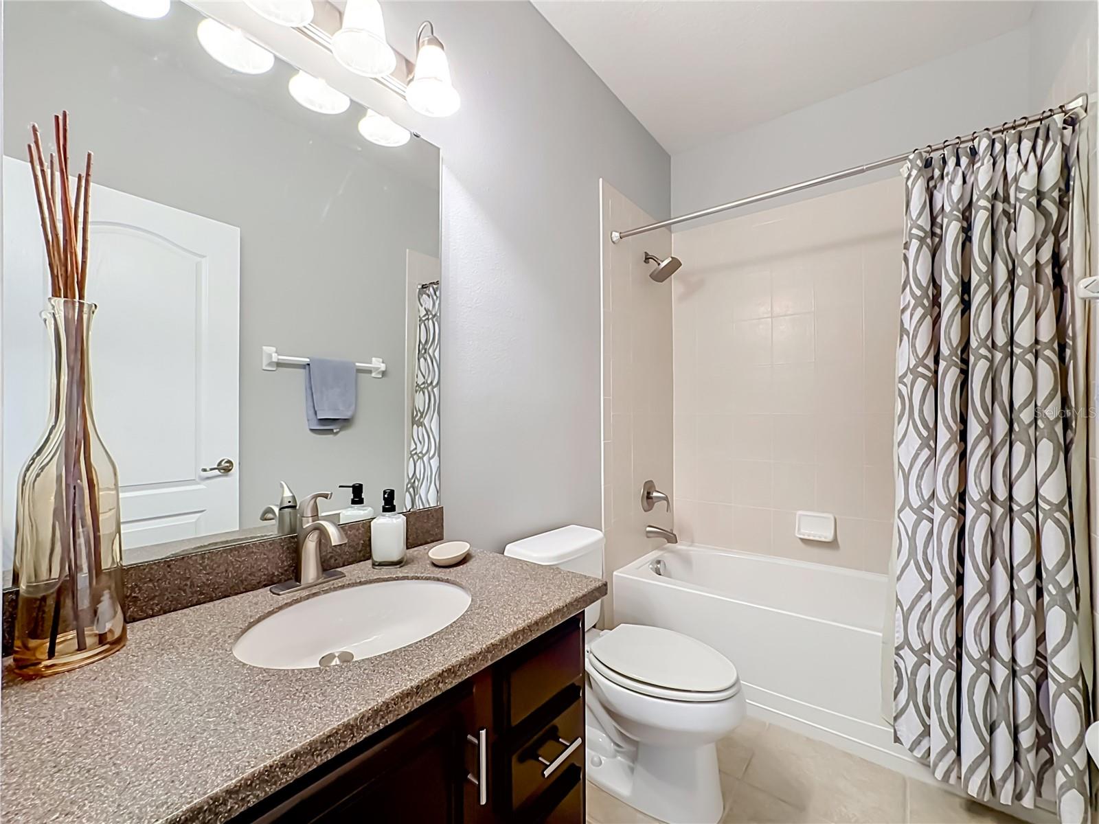 8608 Turnstone Shore Ln Property Photo 35