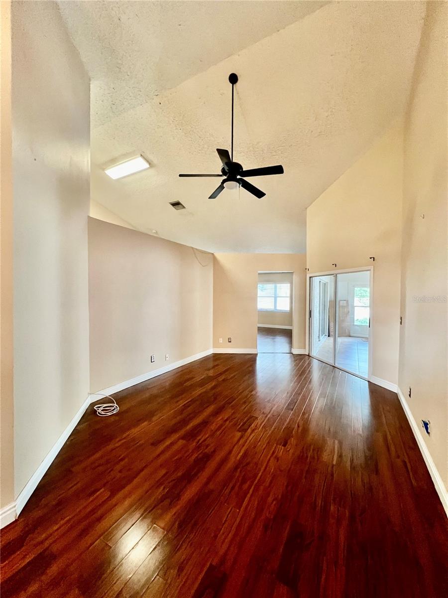 2413 Needham Dr Property Photo 3