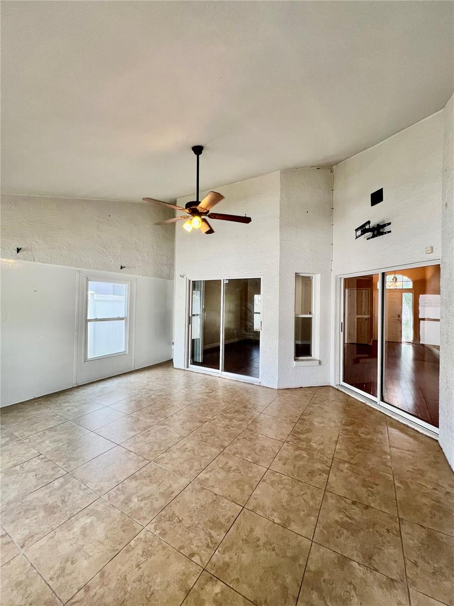 2413 Needham Dr Property Photo 27