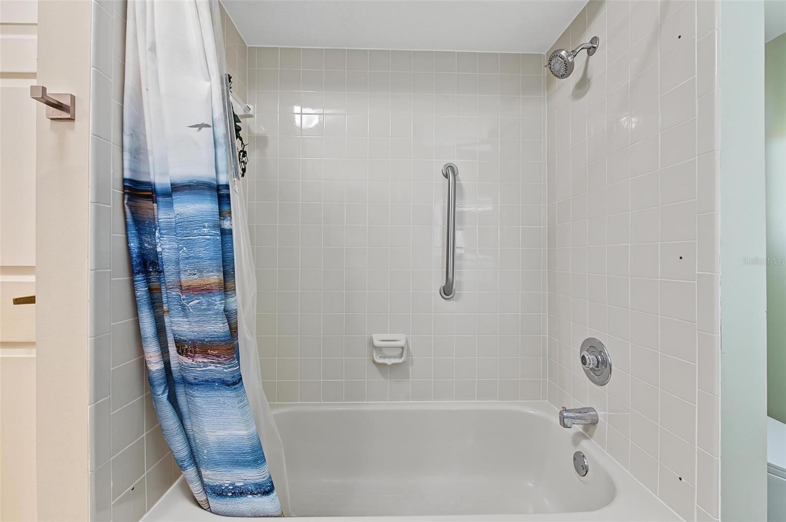 992 Spinnaker Ct Property Photo 25