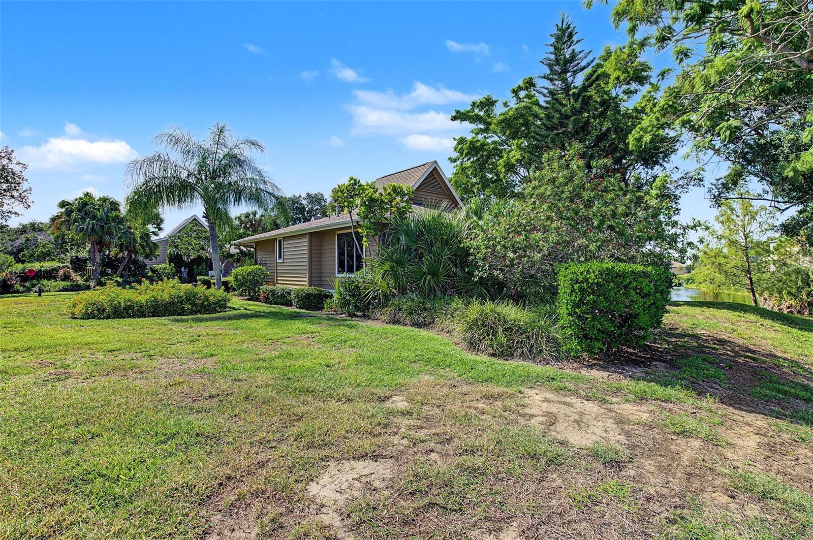 992 Spinnaker Ct Property Photo 36