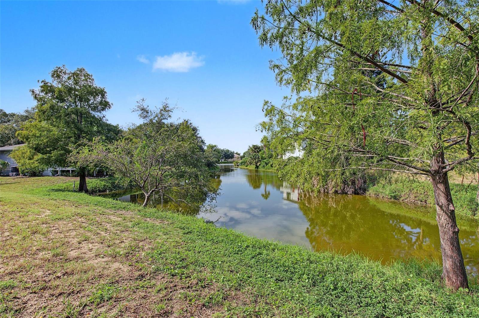 992 Spinnaker Ct Property Photo 39