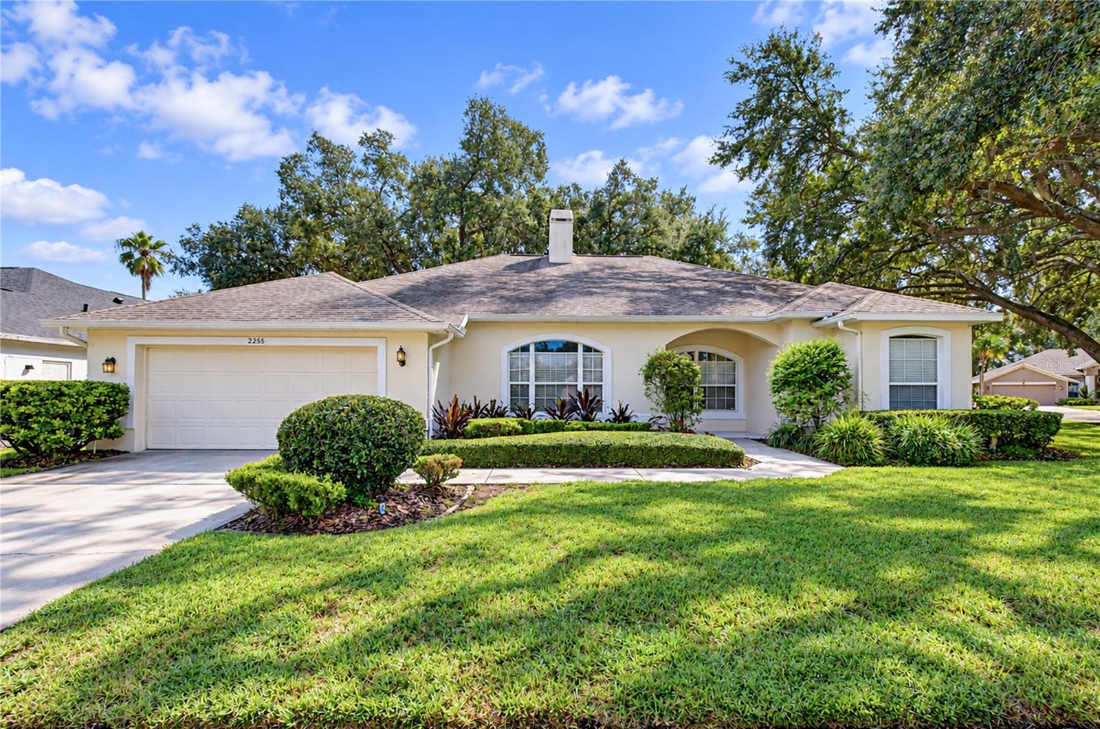 2255 EAGLE BLUFF DR Property Photo 1