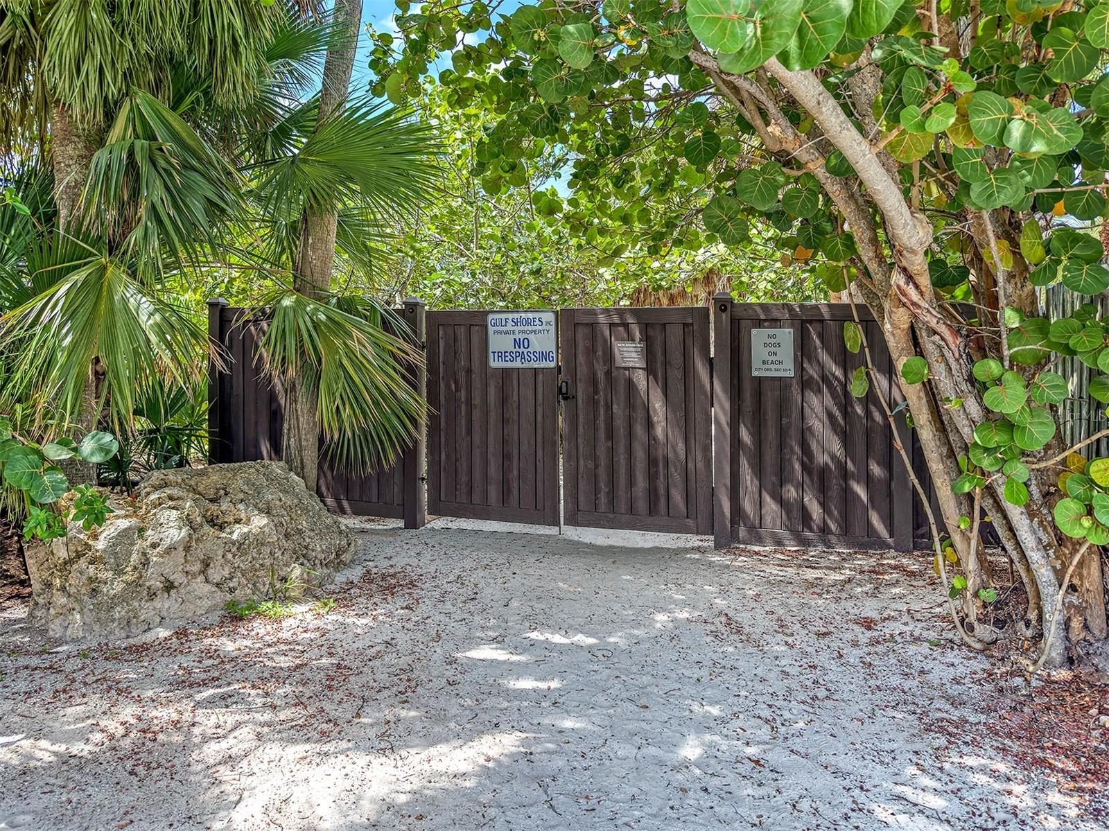 324 Beach Rd Property Photo 27