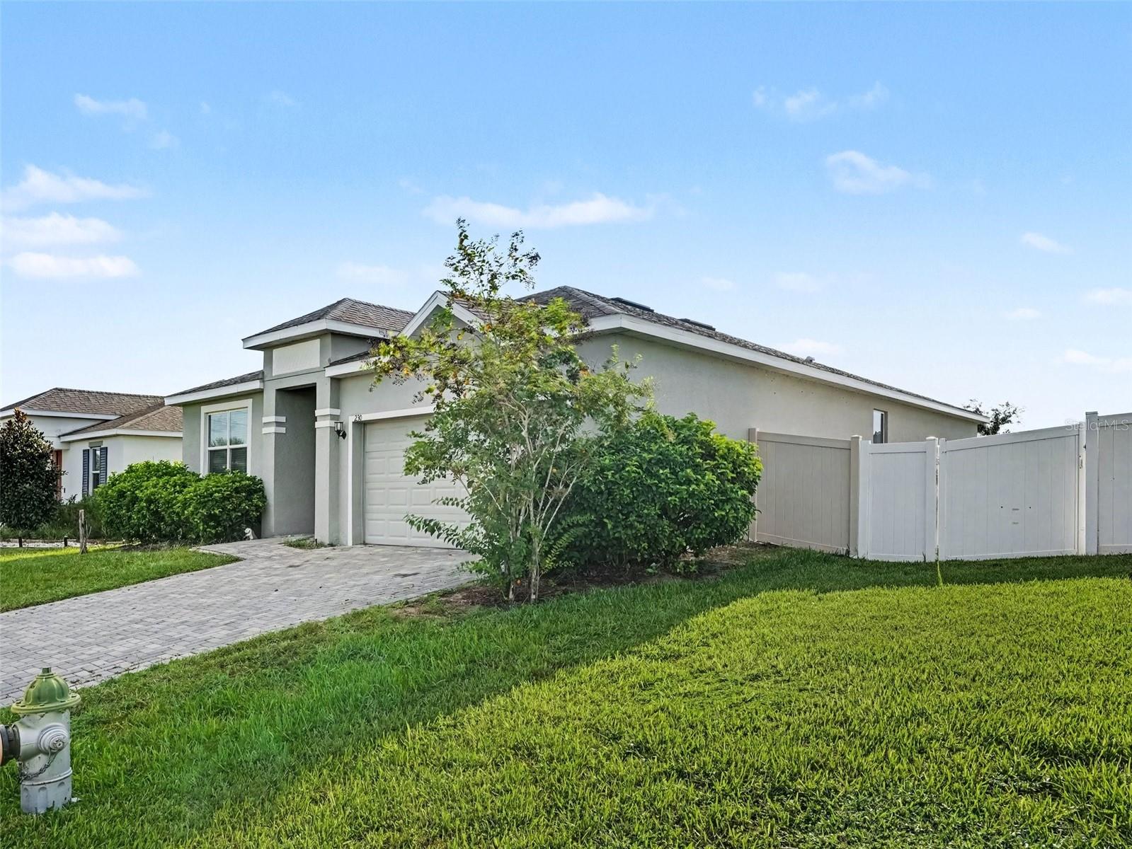 230 Tarpon Bay Blvd Property Photo 2