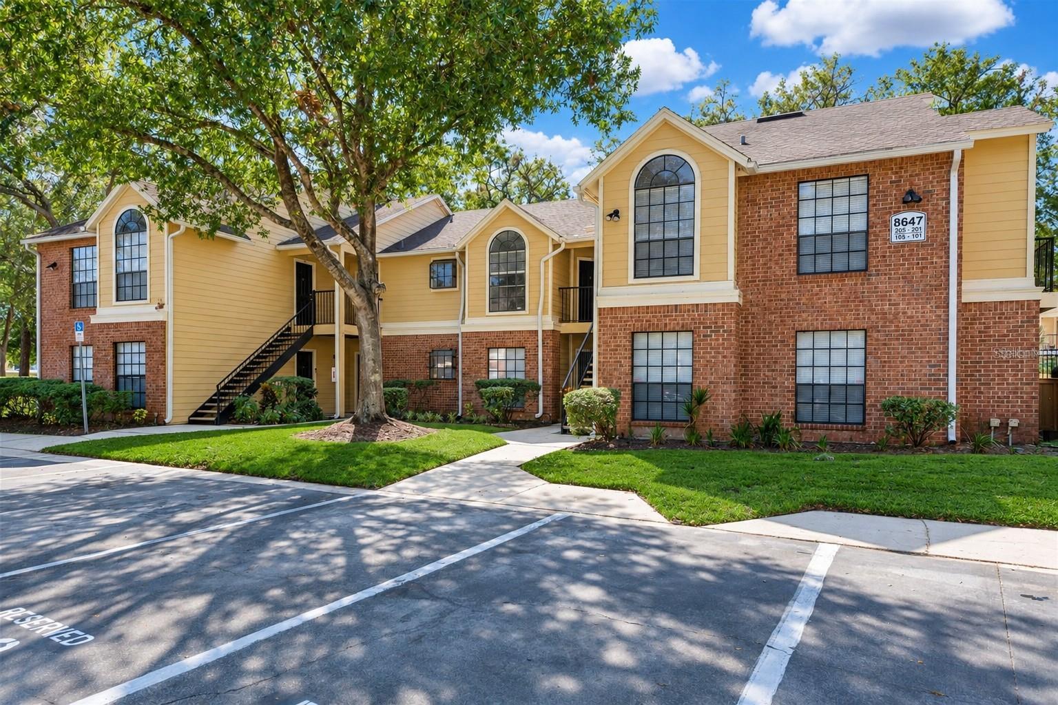 8647 Mallard Reserve Dr #104 Property Photo 4
