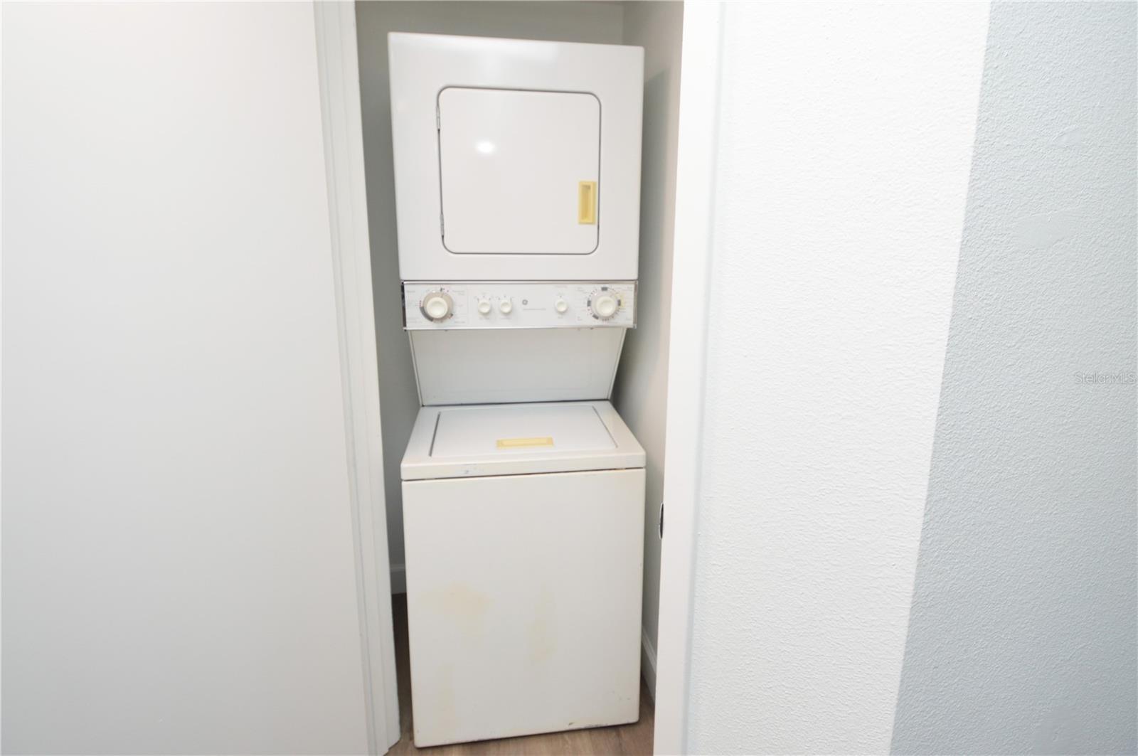 8647 Mallard Reserve Dr #104 Property Photo 6