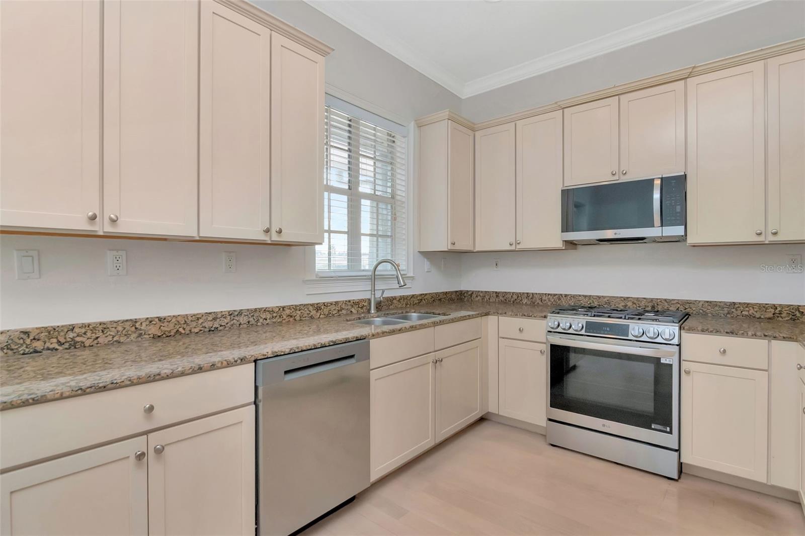 1008 S Moody Ave #2 Property Photo 31