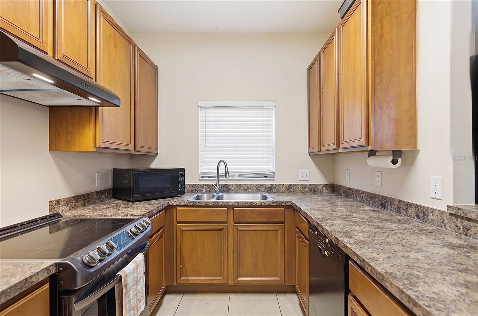 1330 Long Oak Way Property Photo 6