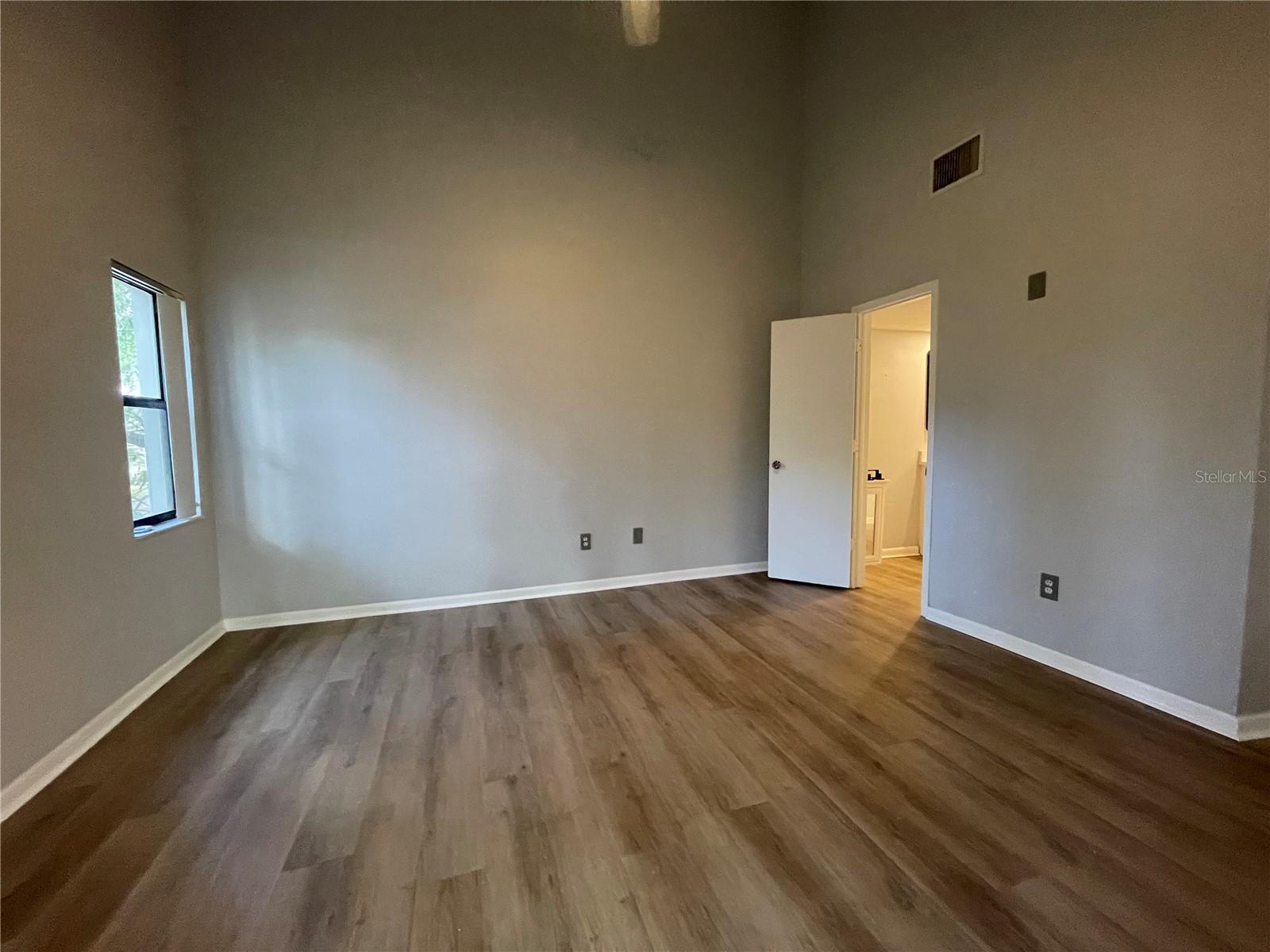 300 S Florida Ave #100k Property Photo 15