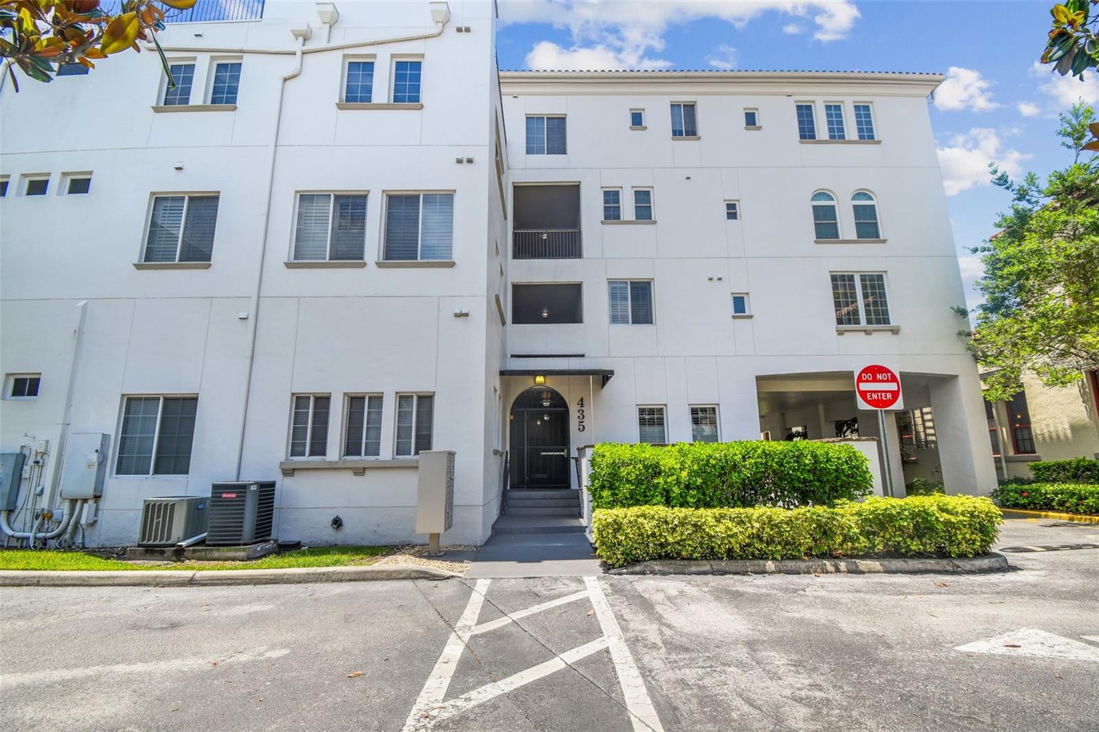 435 S Oregon Ave E #304 Property Photo 29