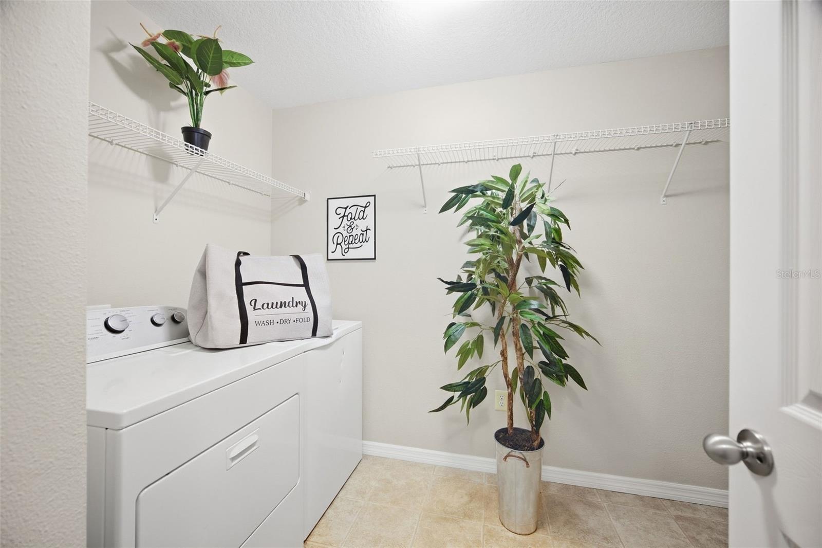 5249 Moon Shell Dr Property Photo 17