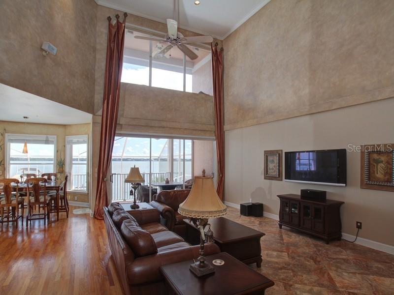 202 Sand Key Estates Dr Property Photo 6