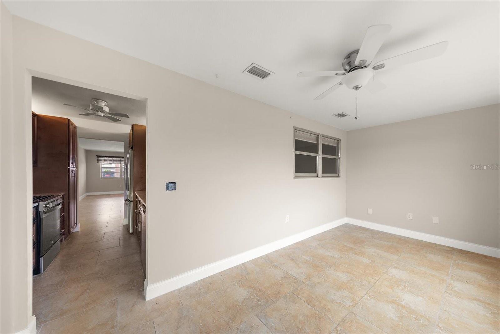 6025 Shore Blvd S #107 Property Photo 15