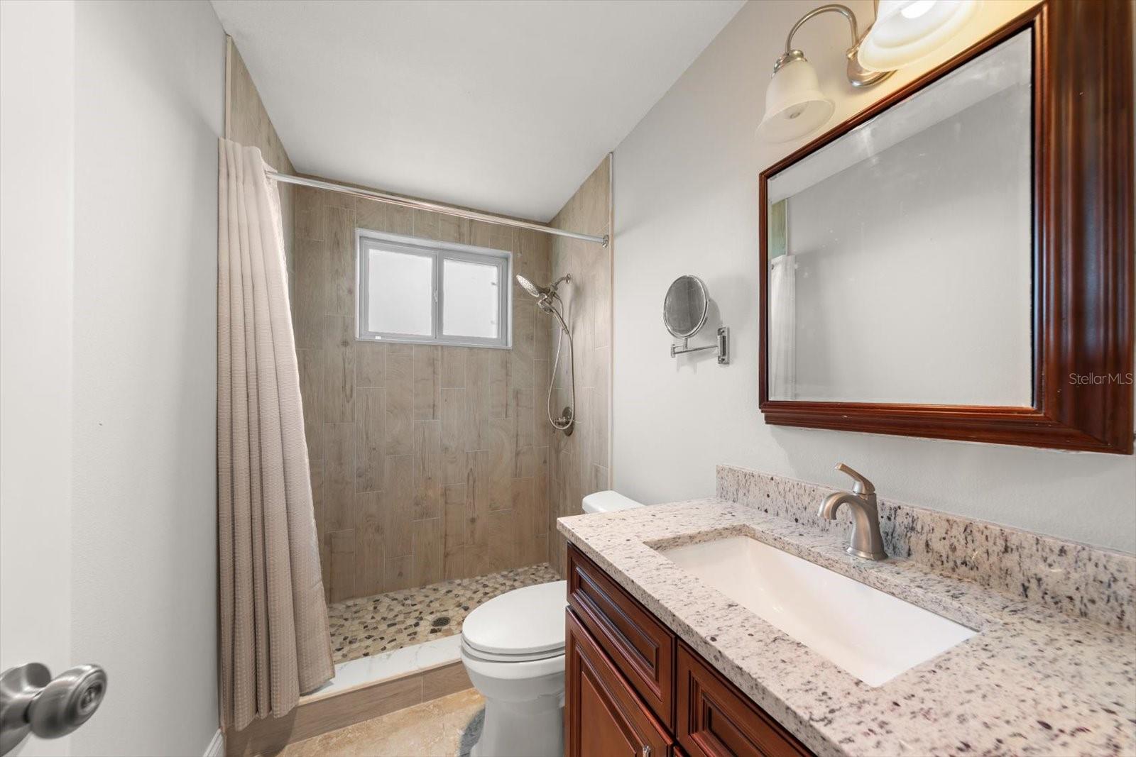 6025 Shore Blvd S #107 Property Photo 25