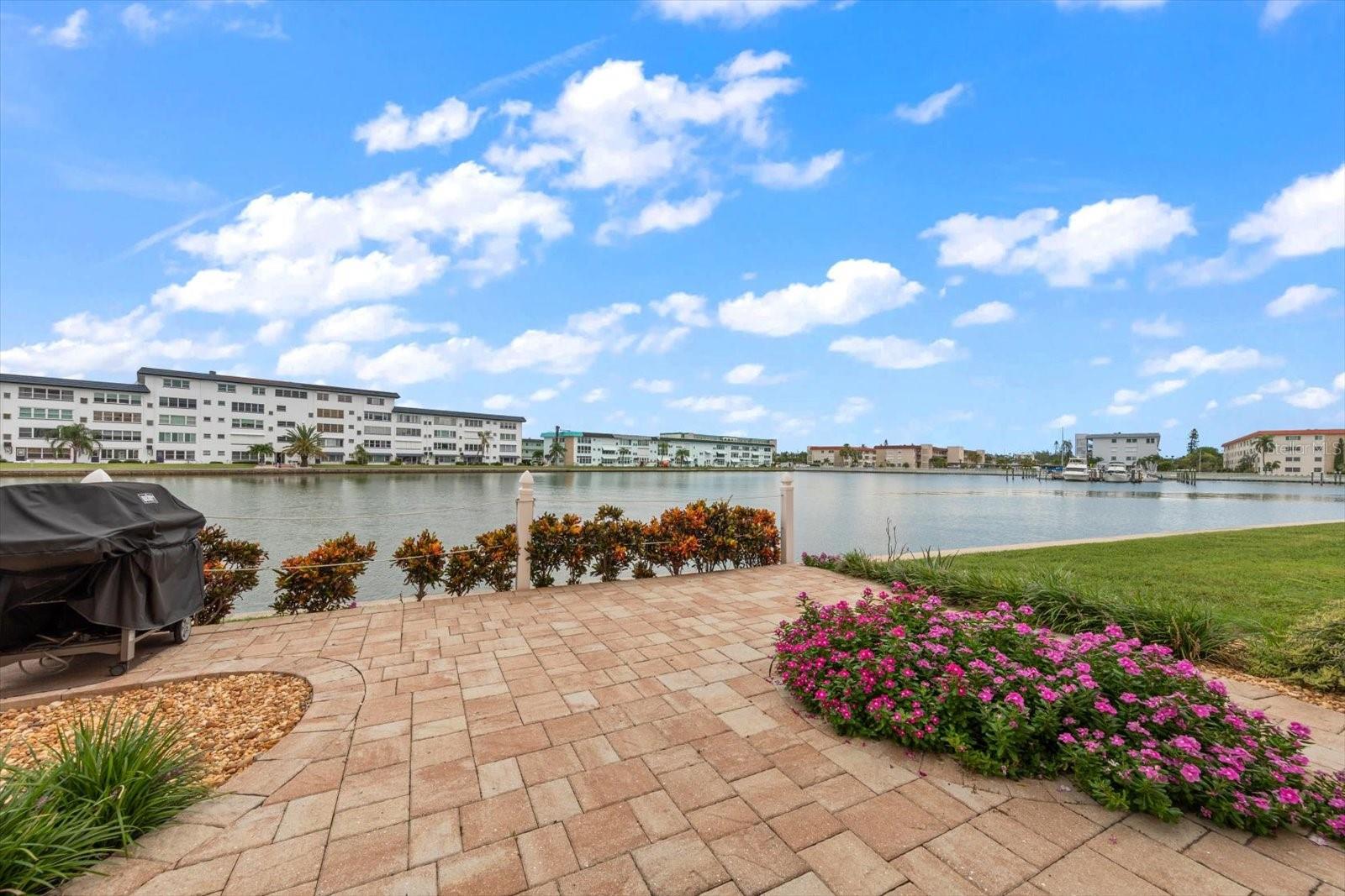 6025 Shore Blvd S #107 Property Photo 26