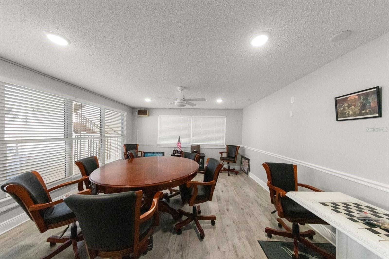6025 Shore Blvd S #107 Property Photo 36