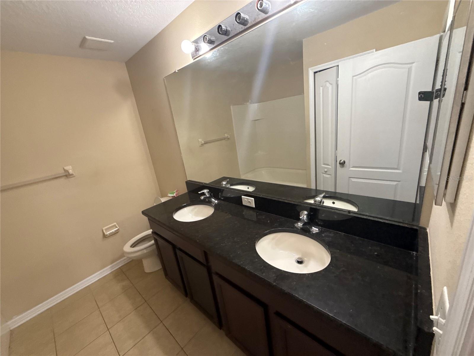 12669 Belcroft Dr Property Photo 18