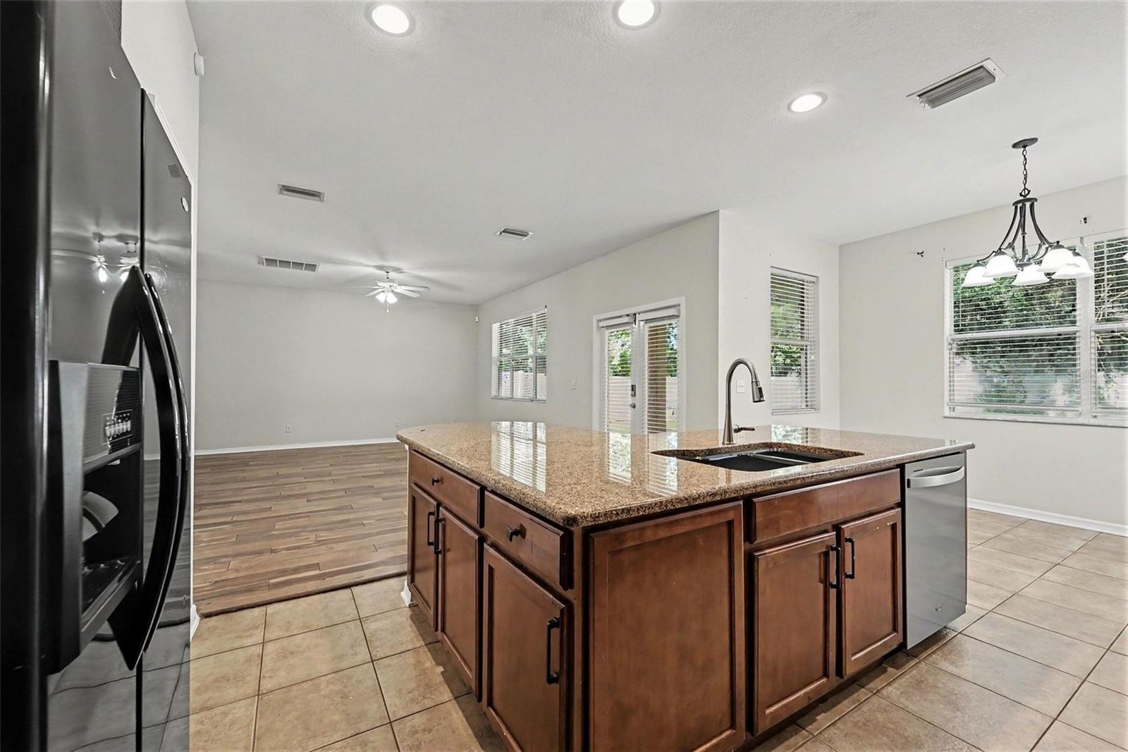 4507 Fieldview Cir Property Photo 13