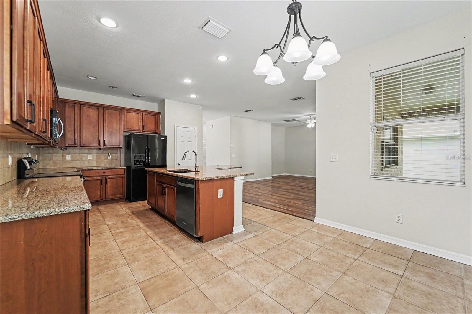 4507 Fieldview Cir Property Photo 15