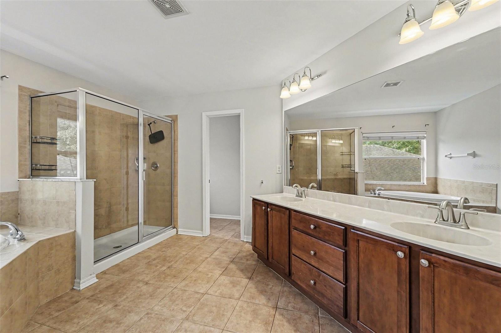 4507 Fieldview Cir Property Photo 24