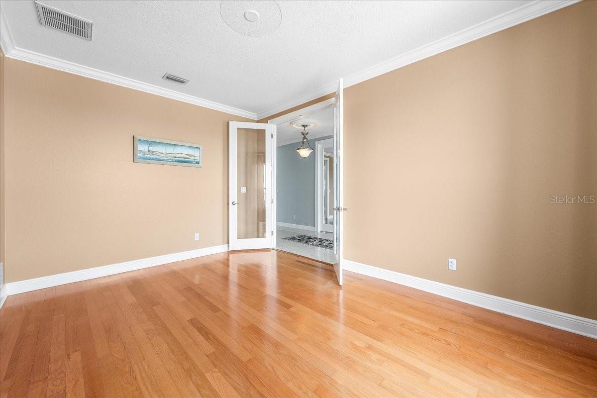 5501 Clipper Ct Property Photo 8
