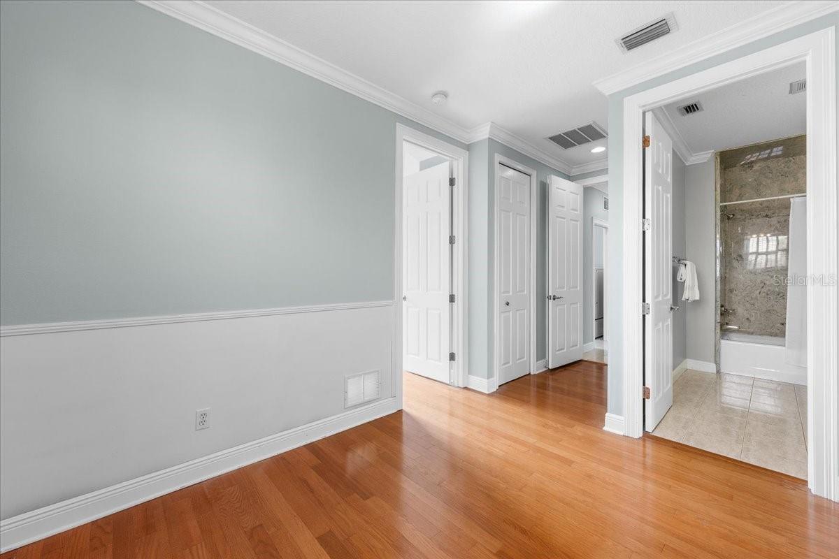 5501 Clipper Ct Property Photo 13