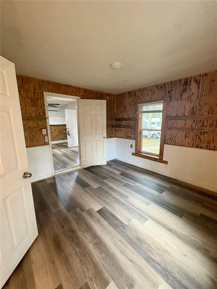 12 61st St Property Photo 5