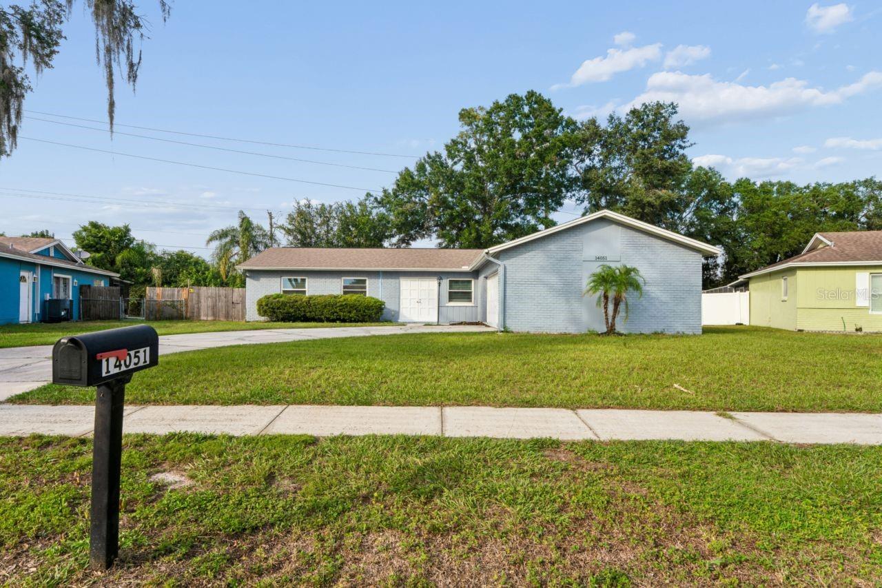 14051 Briardale Ln Property Photo 1