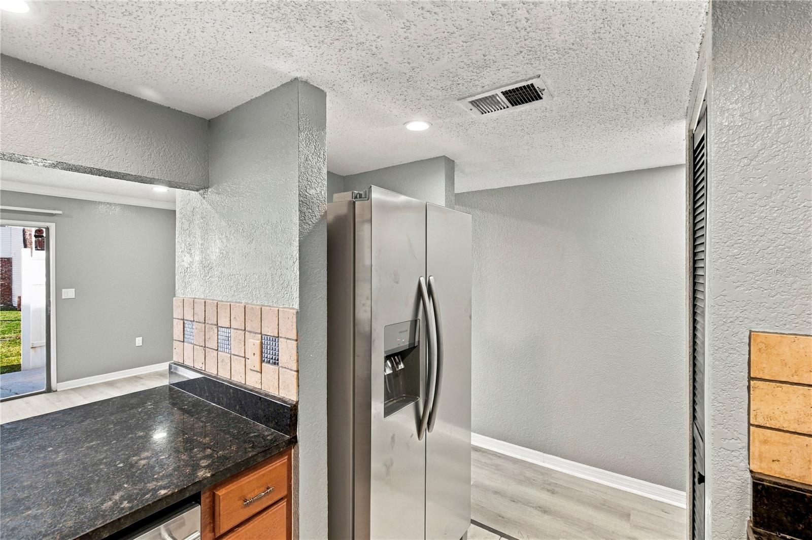 738 Haven Pl Property Photo 23