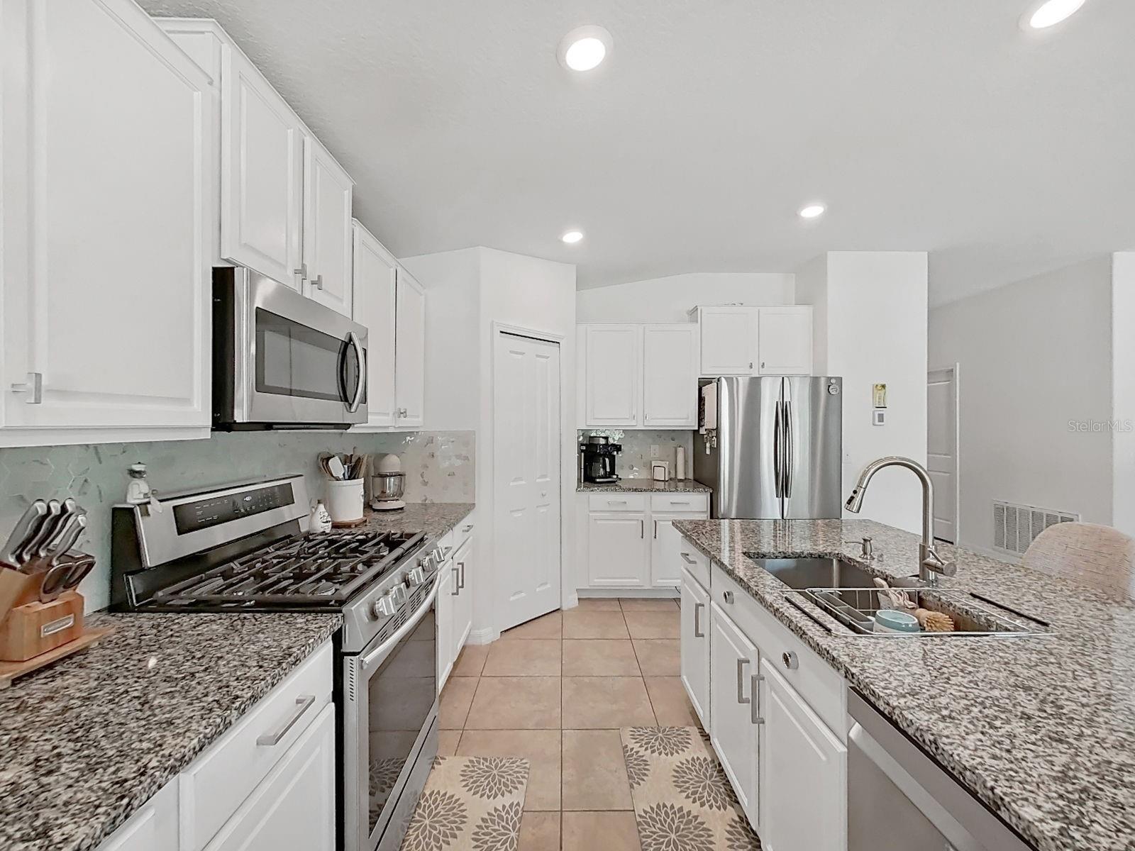 5037 White Chicory Dr Property Photo 13