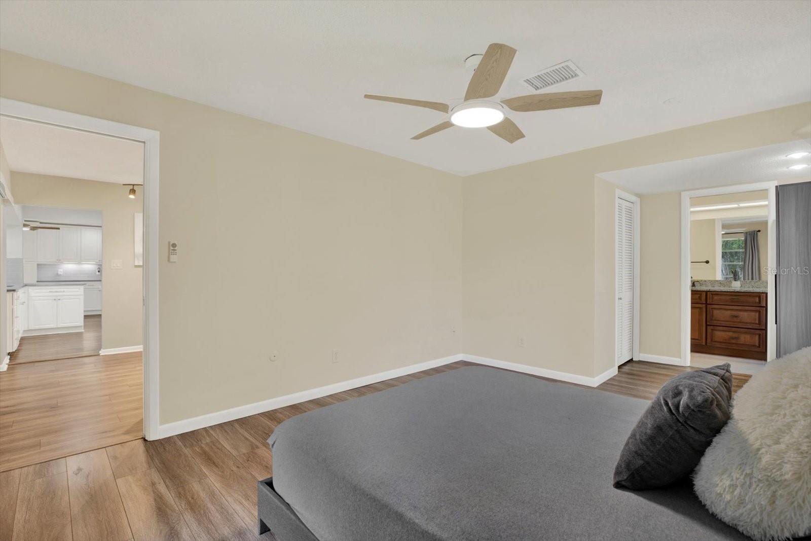 1820 Northwood Dr Property Photo 17