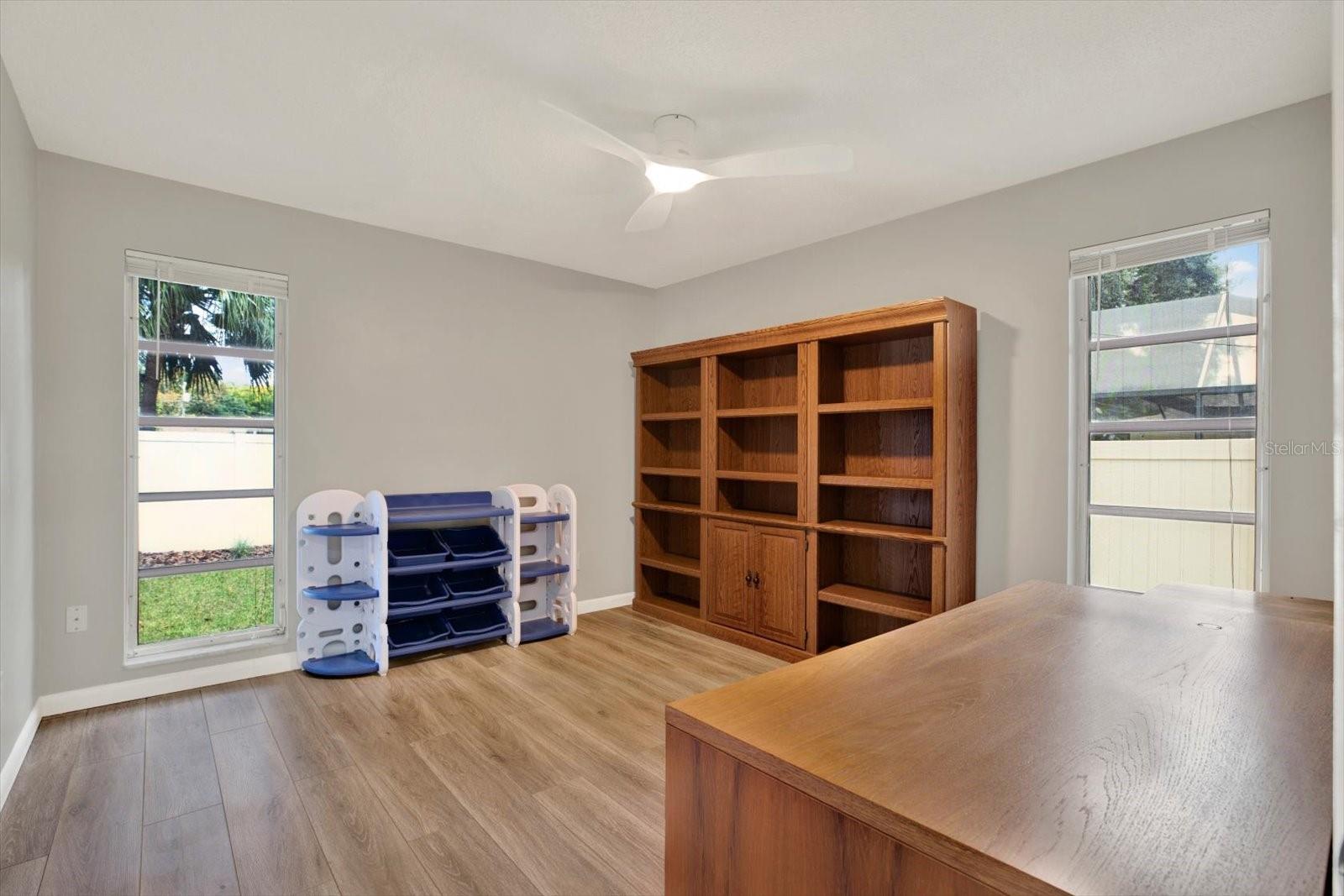 1820 Northwood Dr Property Photo 27