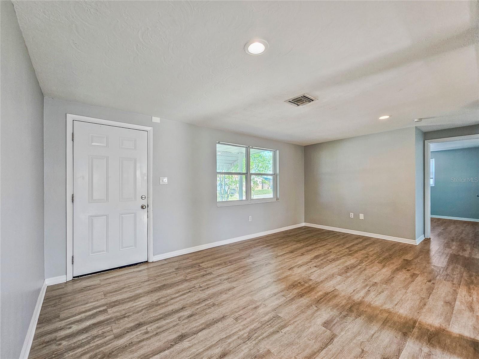1048 Powersong St Property Photo 4