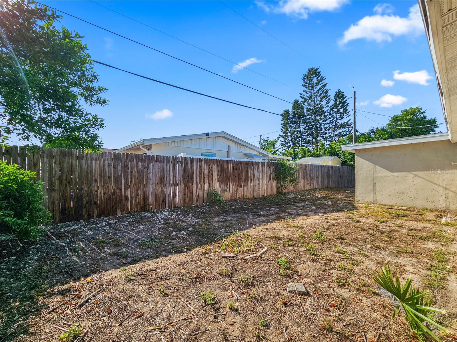 1048 Powersong St Property Photo 14