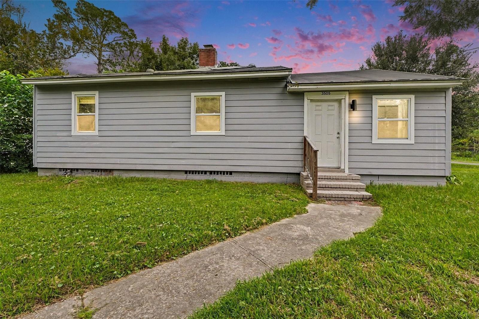3505 Poinsetta St Property Photo 1