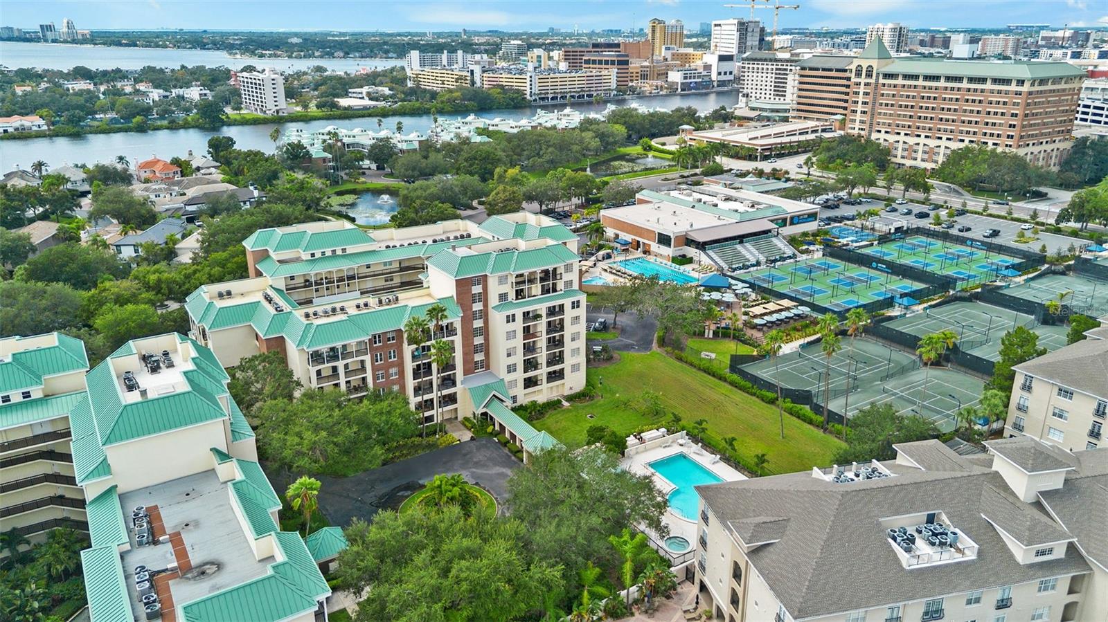 1000 S Harbour Island Blvd #2404 Property Photo 44