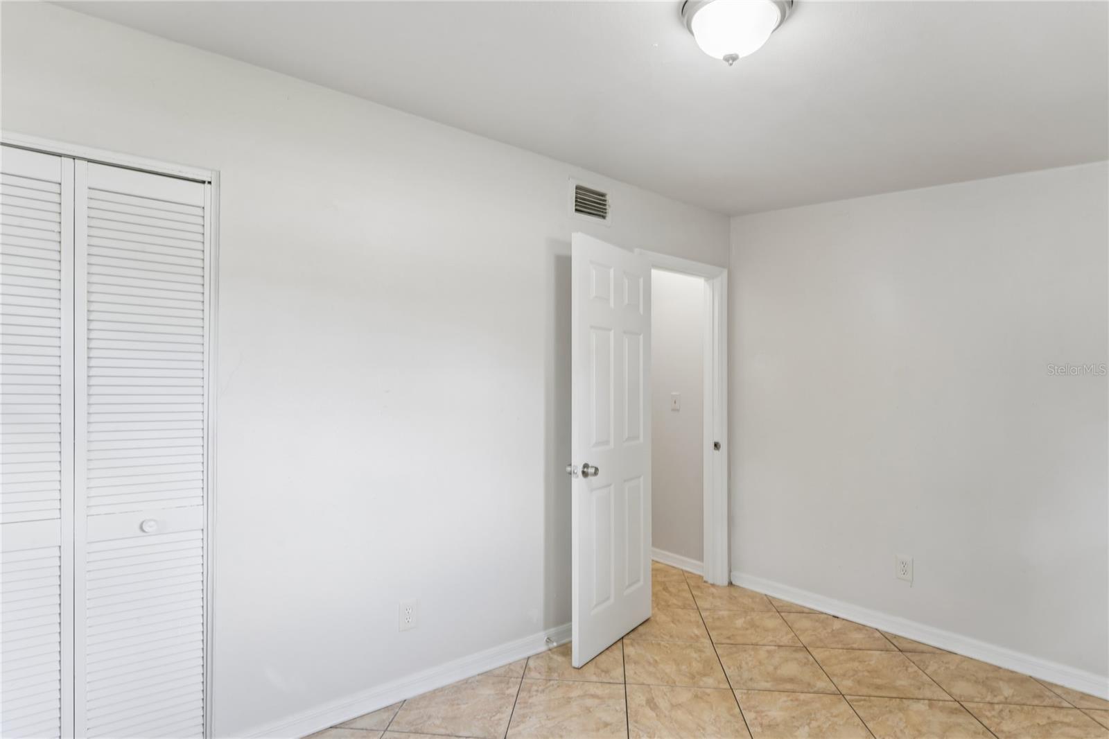 6819 Tuttle St Property Photo 16