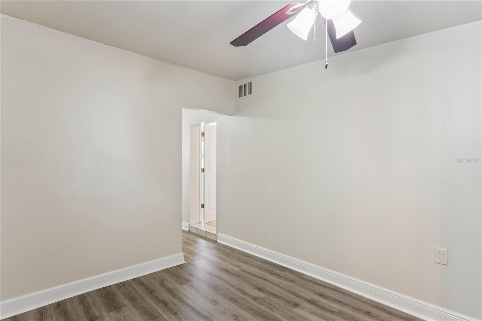 6819 Tuttle St Property Photo 24
