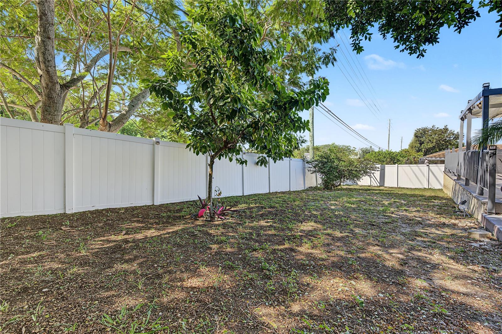 210 Leafwood Rd Property Photo 32
