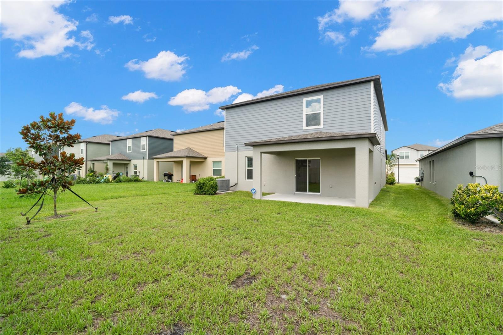 2562 Leonia Ln Property Photo 24