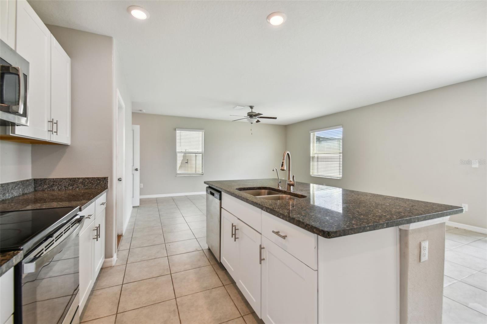 31288 Barrel Wave Way Property Photo 14