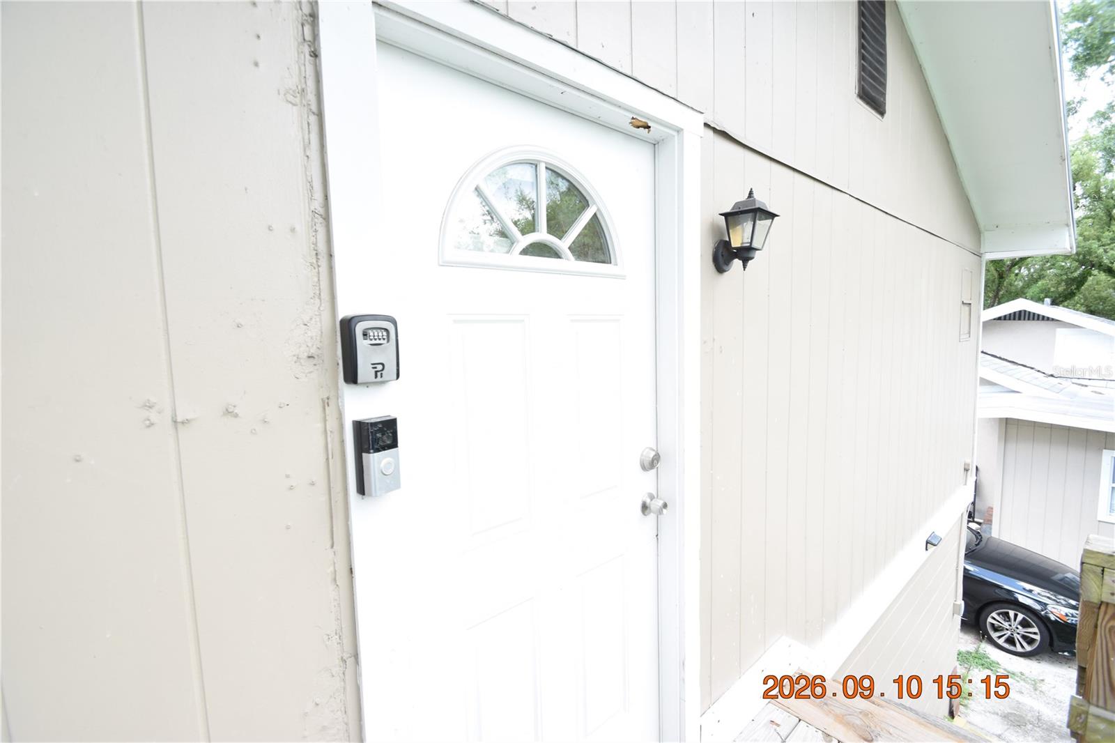 907 E Patterson St Property Photo 5