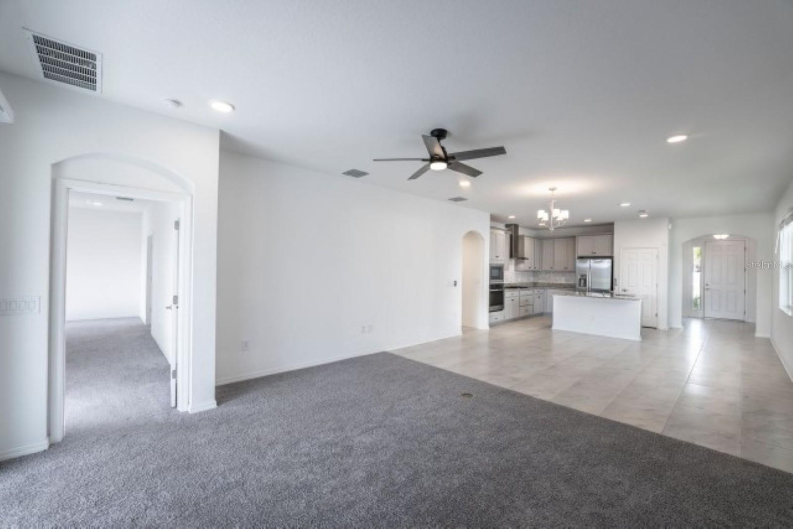 10715 New Morning Dr Property Photo 13