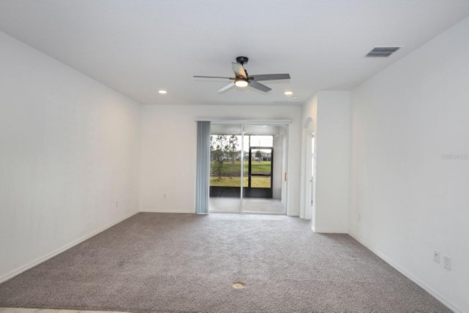 10715 New Morning Dr Property Photo 14