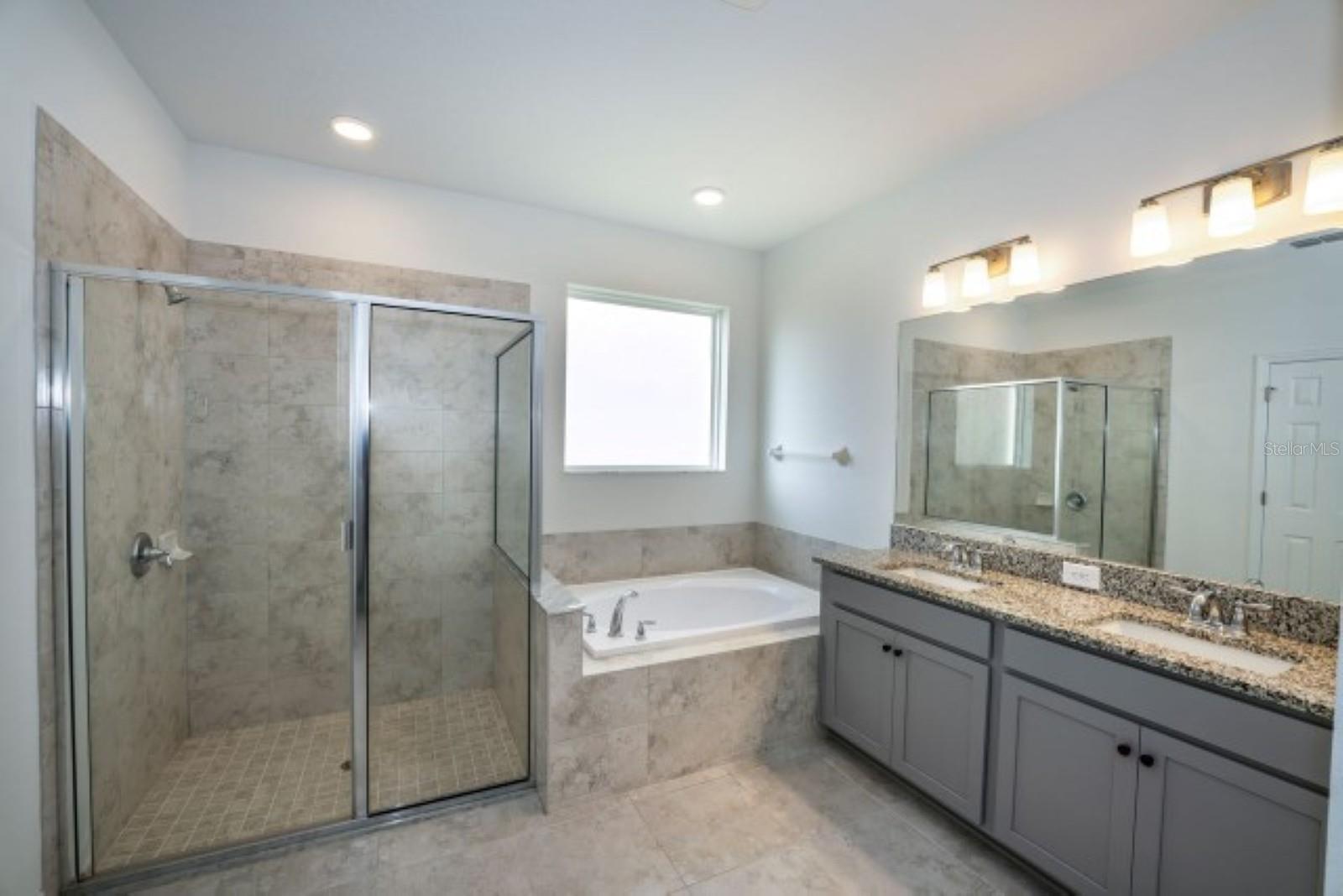 10715 New Morning Dr Property Photo 19